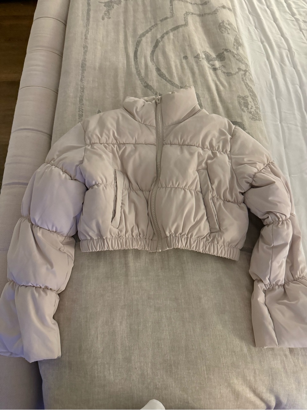 Cropped Puffer Jacket - Cream